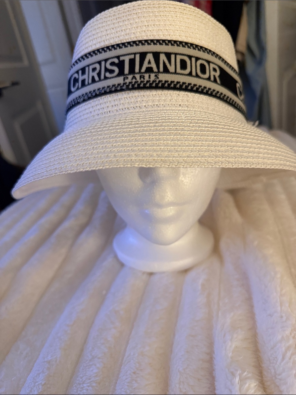 Please read descriptionDior Cream Straw Sun Hat with Black Christian Dior Logo